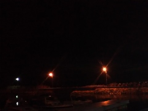 漁港の常夜灯